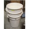 Image 1 : LOT OF 3 NEW WHITE MARINO GLADIATOR 32 GAL TRASH