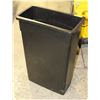 Image 1 : CONTINENTAL BLACK WALL HUGGER 23 GAL TRASH RECEPTI