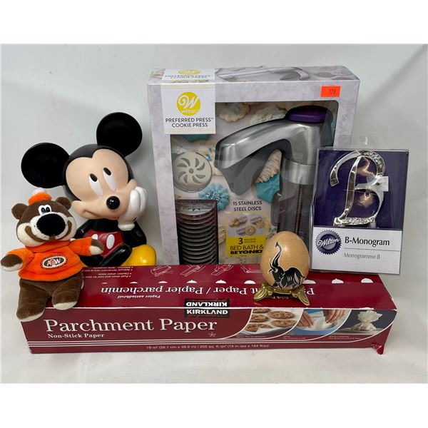 Mickey Mouse Piggy Bank, Elephant Egg, A&W Bear, "B" Monogramme, Cookie Press