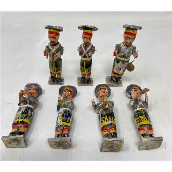 Miniature Band Playing Instruments