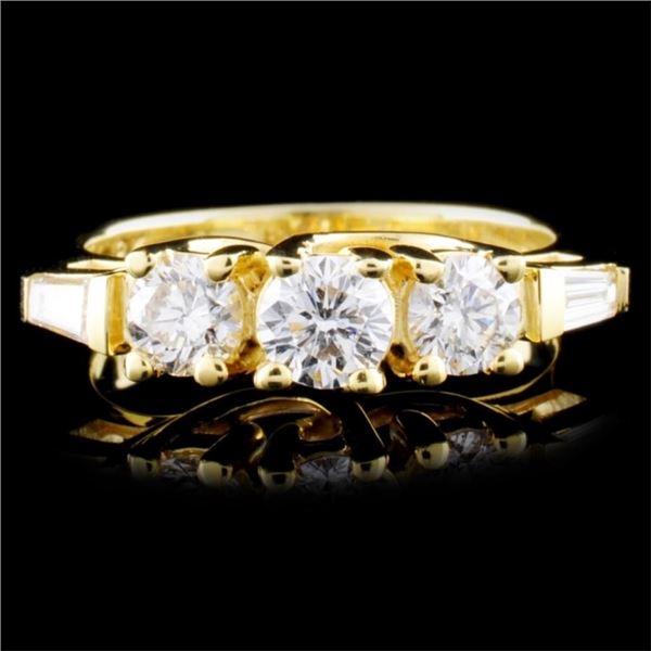 18K Gold 1.05ctw Diamond Ring