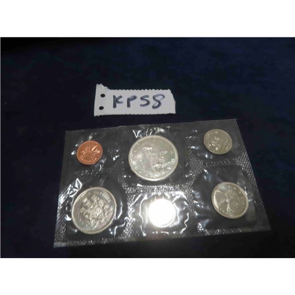 1966 Canada Mint Set Silver Dollar 50 Cent 25 Cent 10 Cent Coins