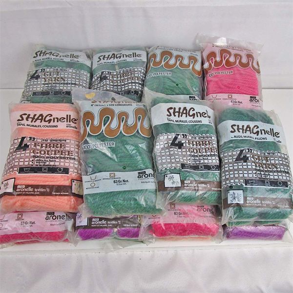 Lot of 24 Bags of Rug Hooking Yarn 4  *with Pink Duffel Bag 