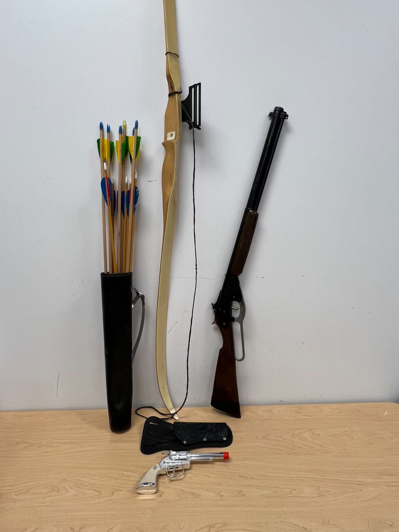 Daisy Red Ryder Slesinger BB Gun / Archery Equipment and Cap gun as ...