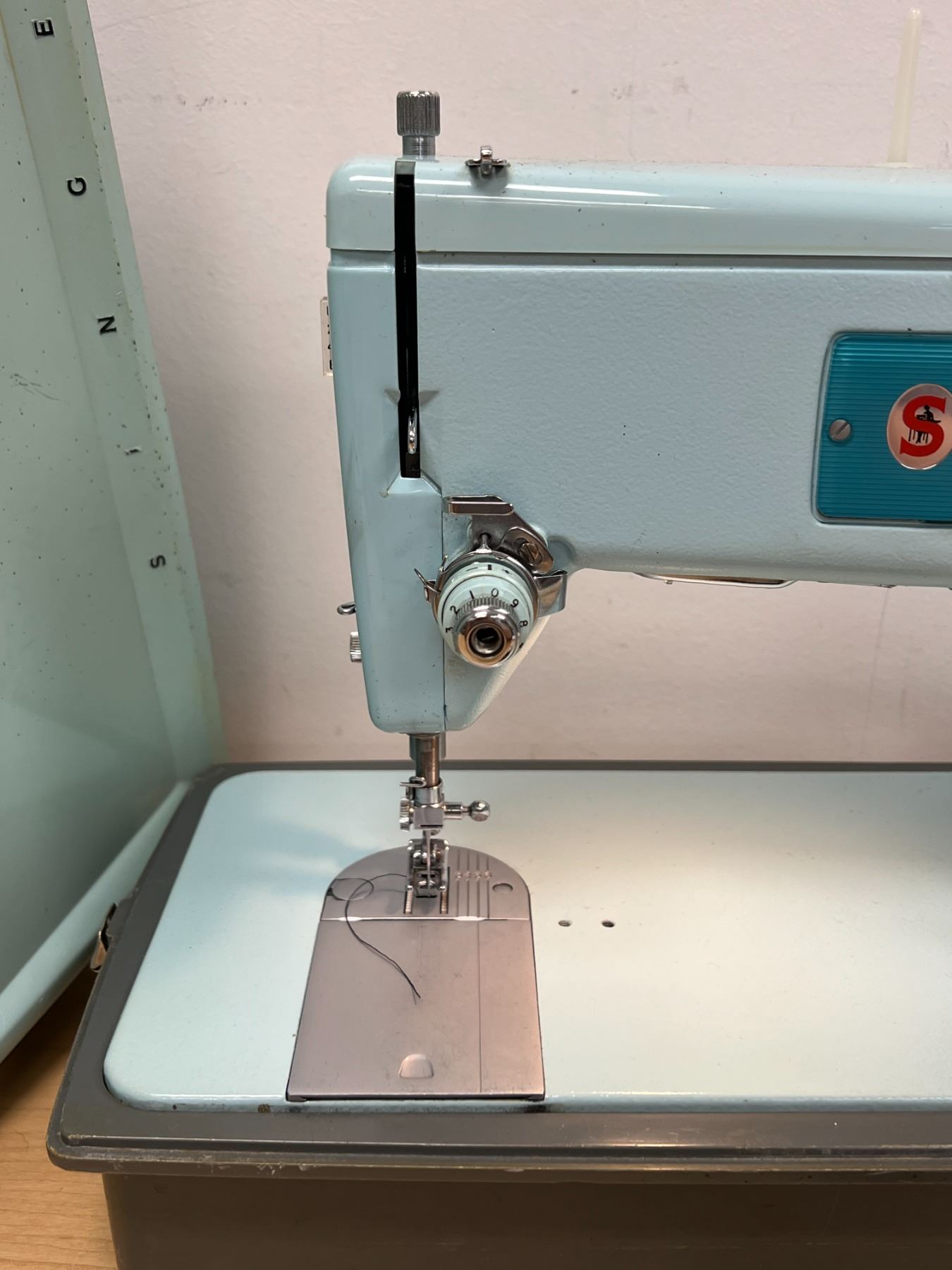 Vintage Singer Model 347 Sewing Machine With Carry Case as pictured