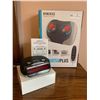 Image 1 : Homedics Shiatsu Massage Tool & Sunbeam Alarm Clock Radio