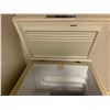 Image 2 : Admiral Chest Freezer 31Wx22Dx30H