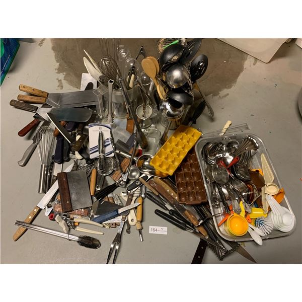 Restaurant Quality Kitchen Accessories - Tongs, Spoons, Knives, Measuring Cup, Baking Spoons & More