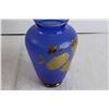 Image 2 : 10" Blue Glass Vase with Applies Flowers