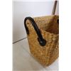 Image 2 : Wicker Basket - 16 1/2" x 12" x 13" Tall