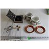 Image 1 : (2) Mugs, (2) Trinket Dishes, Misc.
