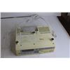 Image 4 : G.E. Spacemaker Undercabinet AM/FM Radio - Consignor Says Working