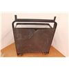 Image 4 : *3-Shelf Metal Store Display Racks - 17" x 32" x 37" Tall