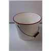 Image 2 : Enamel Basin and Pale