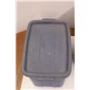 Image 2 : *(3) Rubbermaid Totes With Lids