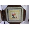 Image 3 : (2) Framed Pictures of Flowers  -18 1/2" x 18 1/2"