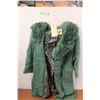 Image 1 : *Green Trench Coat