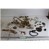 Image 1 : (10+) Assorted Jewelry Pieces