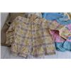 Image 2 : (5) Pieces Childrens Clothing