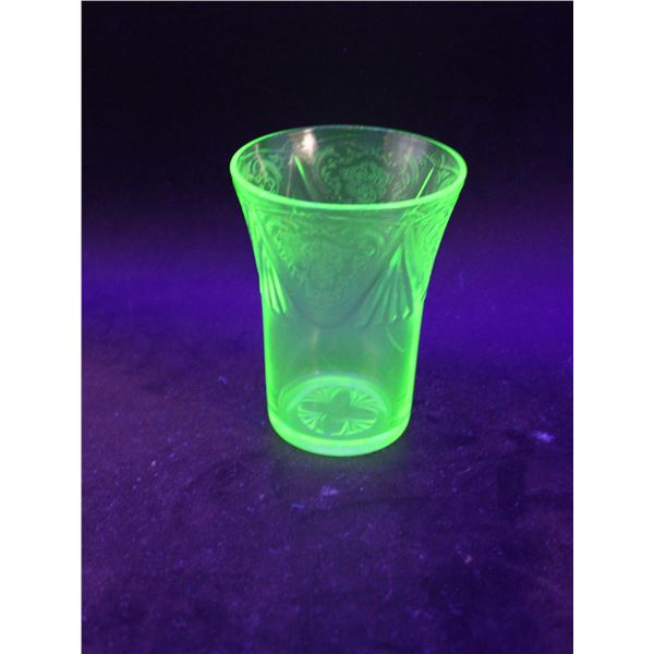 (5) Royal Lace Depression Glasses - Glows