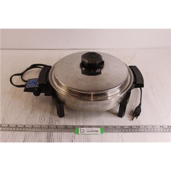 Kitchen Craft Electric Pan - Turns On