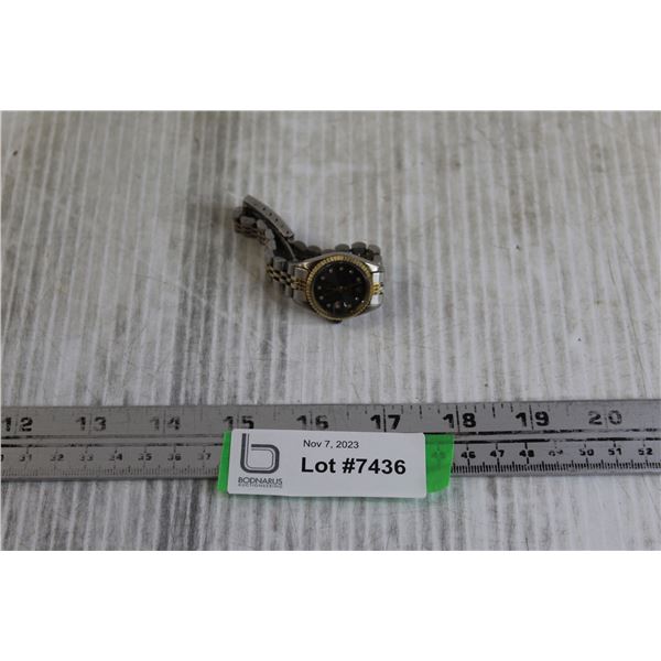 Ladies Designer Quartz Watch - Runs