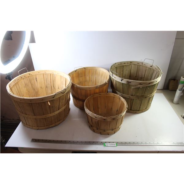 *(4) Bushel Baskets