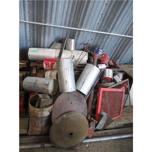 (2) Fuel Tanks, Auxiliary Tanks,