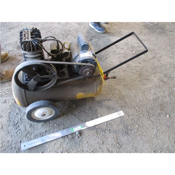 Air Compressor 1-1/2 HP Double Cylinder Comet