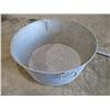 Image 4 : Galvanised 25" Round Tub
