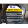 Image 3 : (2) Mobil Delvac 1300 Super 10W30