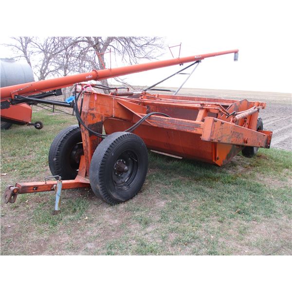 Misken Tow Behind Excavator (Land Leveller) M-7000 8x6' Dual Stage 7 CuYd