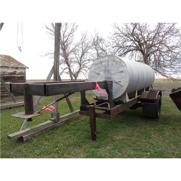 Water Tank 1000 IMP Gallon on Trailer Dual Tires on Back