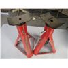 Image 2 : (2) Jack Stands
