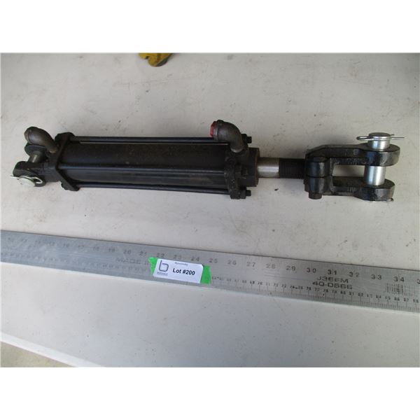 Hydraulic Cylinder App 12" Throw Princess Auto