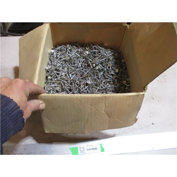 Roofing Nails - 1 1/4"