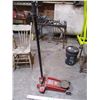 Image 1 : 2 Ton MotoMaster Floor Jack - Working