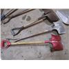 Image 2 : Shovels, Snow Scraper