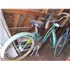 Image 2 : (3) Vintage Bicycles