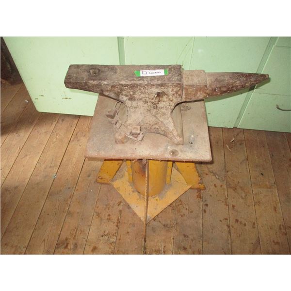 Peter Wright Anvil On Stand - 28" Tall