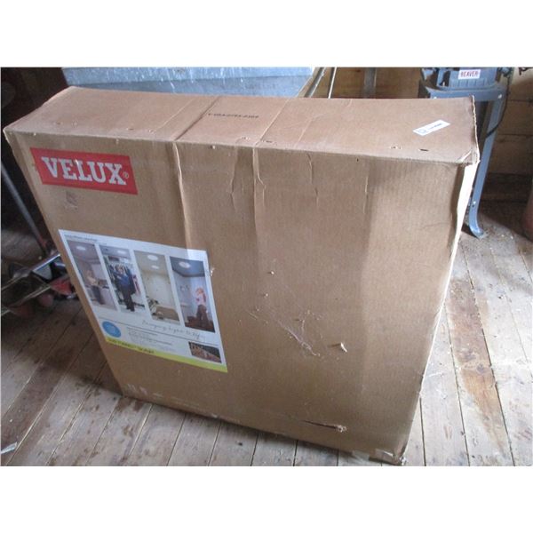 Sun Tunnel Skylight - in Box - Unused - 21"