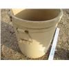 Image 5 : Medalta 10 Gallon Stone Crock With Wooden Handles