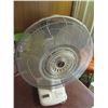Image 2 : Sears 3 Speed Oscillating Fan