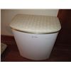 Image 1 : Clothes Hamper