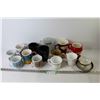 Image 1 : Assortment of Cups - Glass - Tea Cup (Castle)