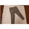 Image 10 : (17) Articles of Clothing - Slacks - Shorts - Blouses (various sizes - 16 - 18 - xl - xxl)