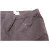 Image 9 : (17) Articles of Clothing - Slacks - Shorts - Blouses (various sizes - 16 - 18 - xl - xxl)