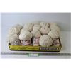 Image 1 : (16) Rolls of 100% Acrylic Yarn