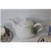 Image 3 : Tea Pot w/Cozy - Cups Saucers & Sugar Bowl