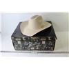 Image 1 : Bailey Cowboy Hat in Box (size 7 1/4")